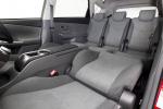 Toyota Prius V 2011 года